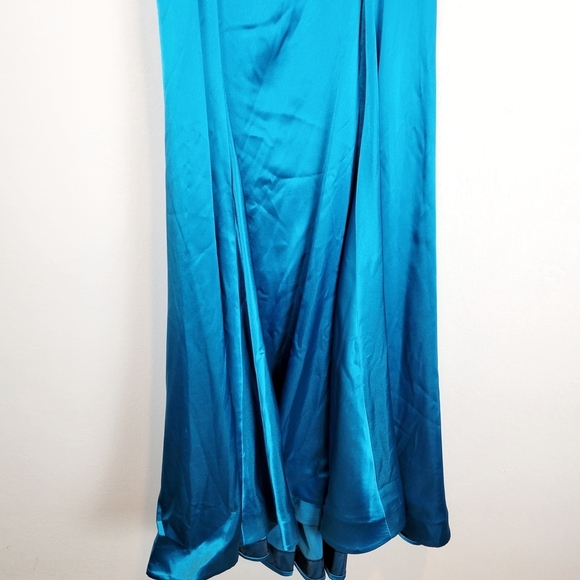 NWT Taylor Women's Exaggerated-Bow Satin-Stretch Dazzling Ocean Blue Gown - Picture 7 of 16